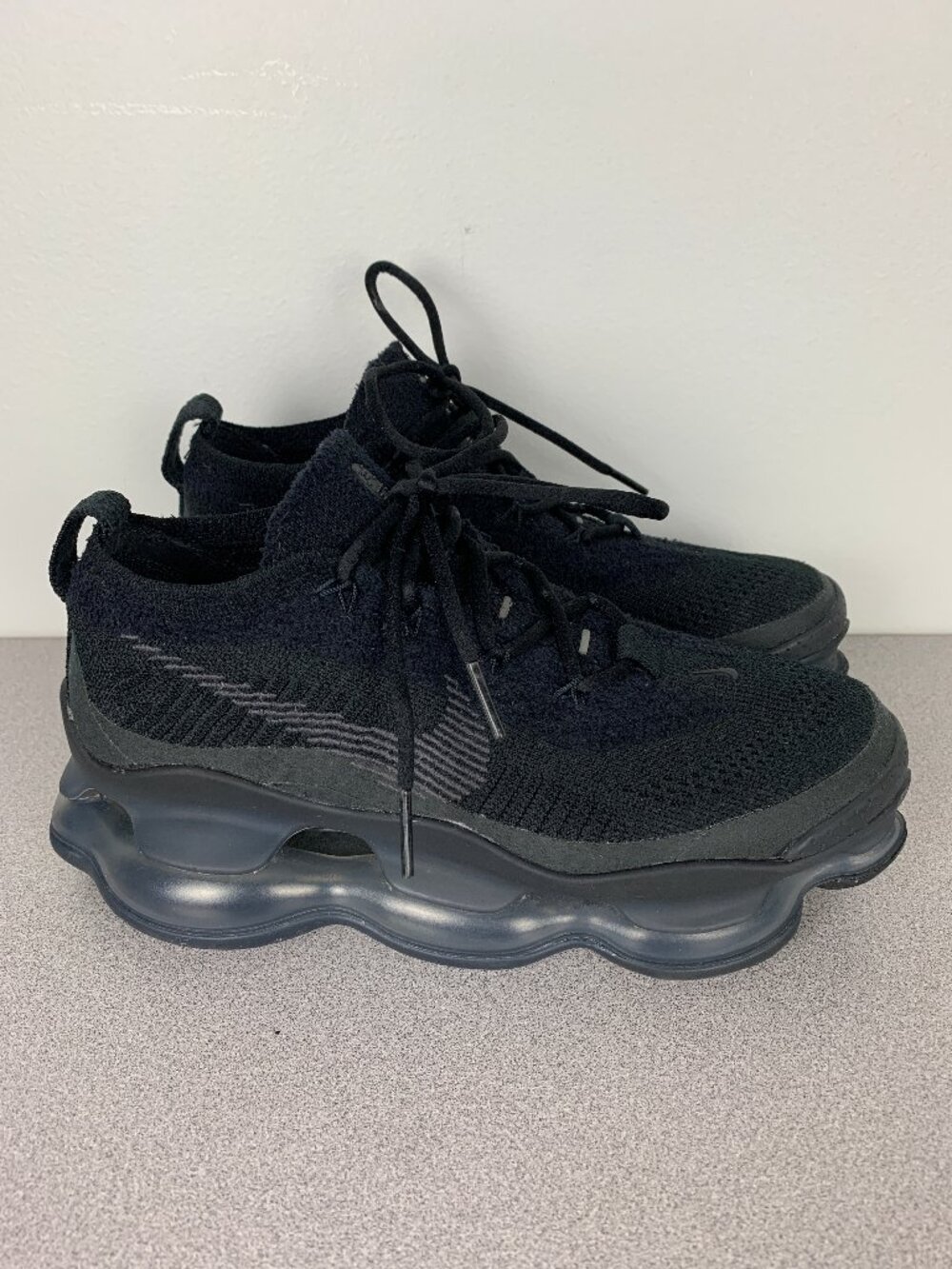 Nike Air Max Scorpion Flyknit DJ4702-002 Women's size 6.5 Black